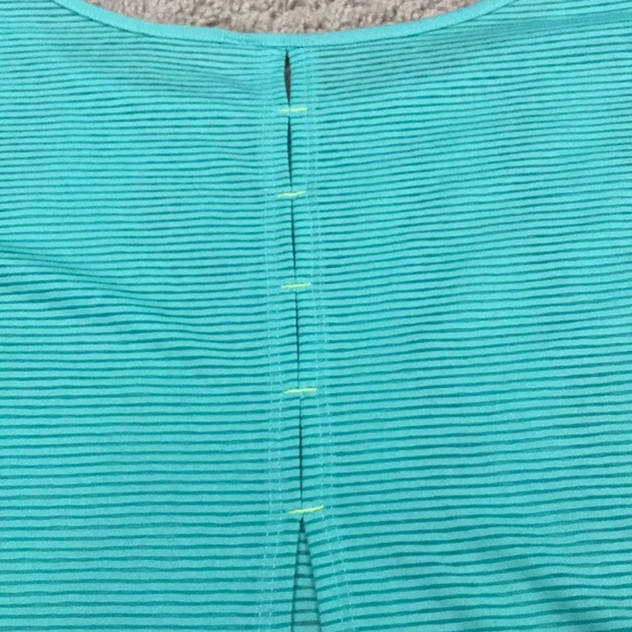 Minty top - Picture 5 of 6